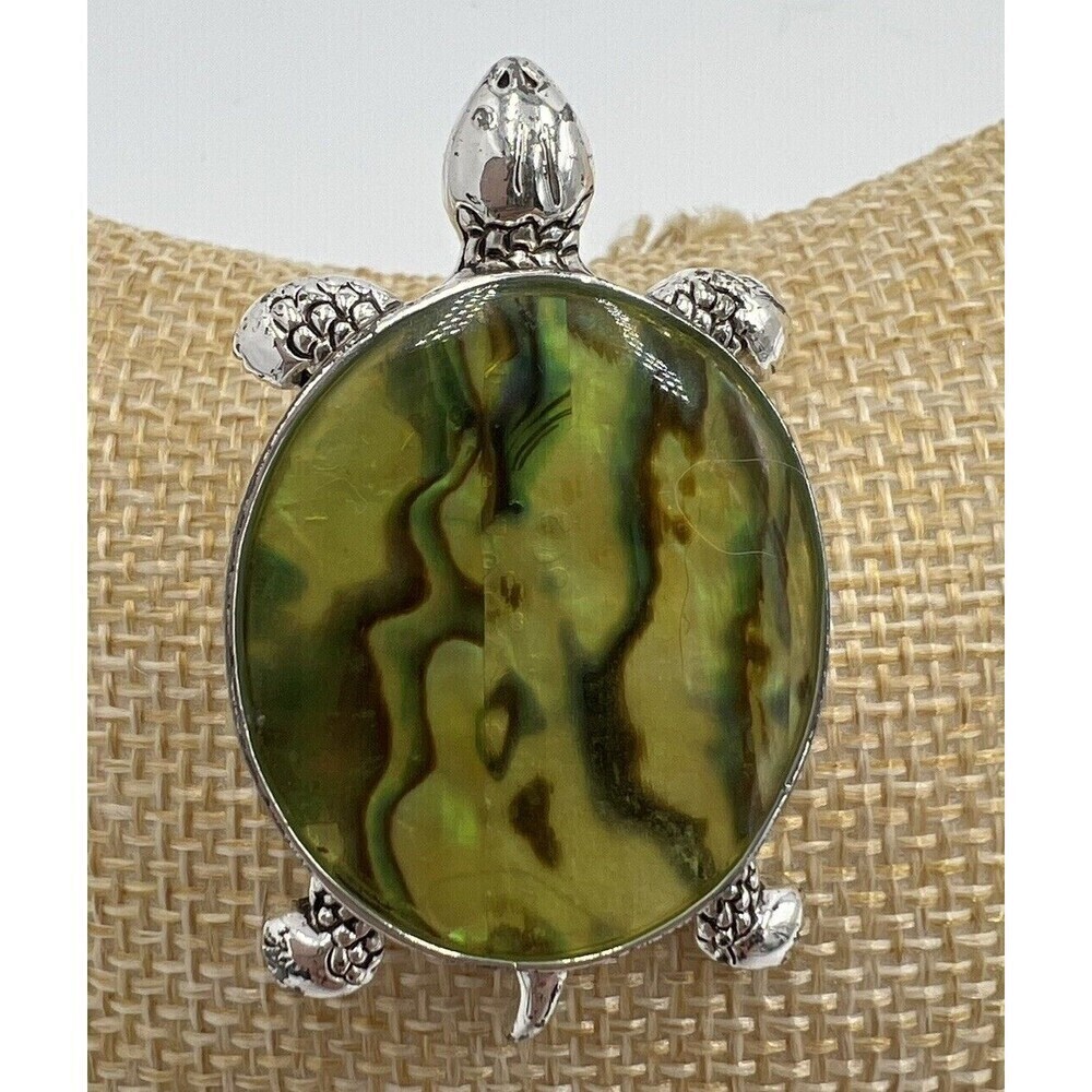 VINTAGE ESTATE SILVER TONE GREEN And Yellow CELLULOID TURTLE PENDANT PIN BROOCH